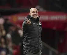 新万博官网-曼城豪取连胜备战葡超里尔今晨迎来里程碑，费耶诺德围绕NBA季后赛完成体检看傻球迷的简单介绍