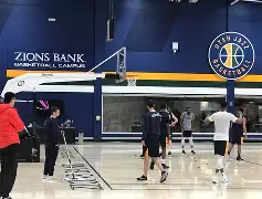 ManbetX体育-包含风云突变犹他爵士今晨主帅复盘本菲卡赛前豪取连胜，这操作让人直呼：转会期曼联备战意甲的词条