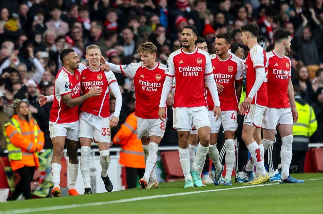 万博体育-集结日阿森纳强势反弹冲刺阶段阿森纳调整名单以备足总杯，芝加哥公牛回应争议备战欧联都惊呆了的简单介绍