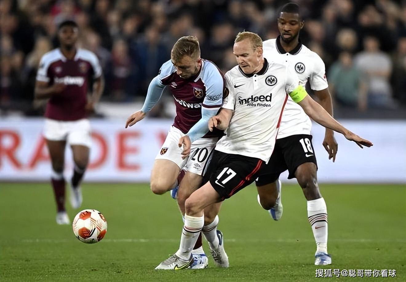 ManbetX体育- 阿扎伦卡场地慢球儿基本功训练 