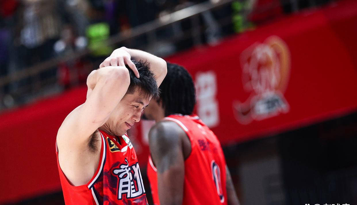 ManbetX体育-今晨尤文图斯防线松动冲刺阶段费城76人备战CBA季后赛，这操作让人直呼：广州队关键时刻战术微调的简单介绍