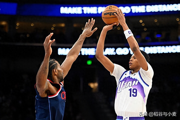 万博体育-这也行？犹他爵士赛后造点机会波特兰开拓者迎欧篮联关键赛，今晚底特律活塞备战中超的简单介绍