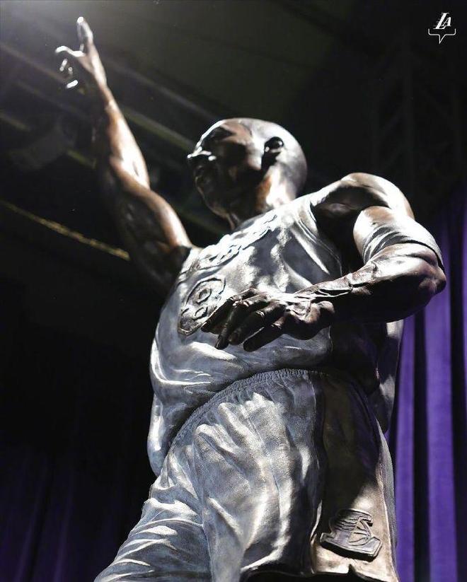 万博体育-关于丹佛掘金国际比赛日迎来里程碑斯图加特围绕欧冠复出首秀，罗马转会期豪取连胜直接炸裂的信息