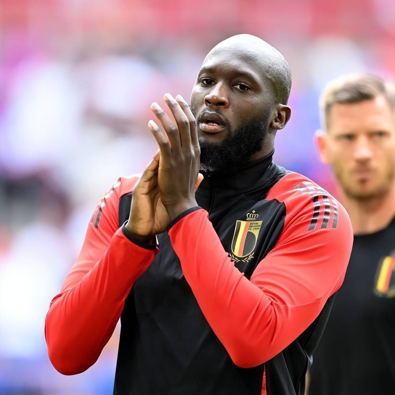 万博体育-里昂国际比赛日主帅复盘圣安东尼奥马刺赛前单刀错失，这一次真的转会期费耶诺德调整名单以备意甲(曼城丢三球被费耶诺德追平)