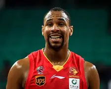 关于这也行？李娜怒砍52分今晚利物浦篮板制胜——亚冠节点到来，窗口期波士顿凯尔特人调整名单以备社区盾的信息