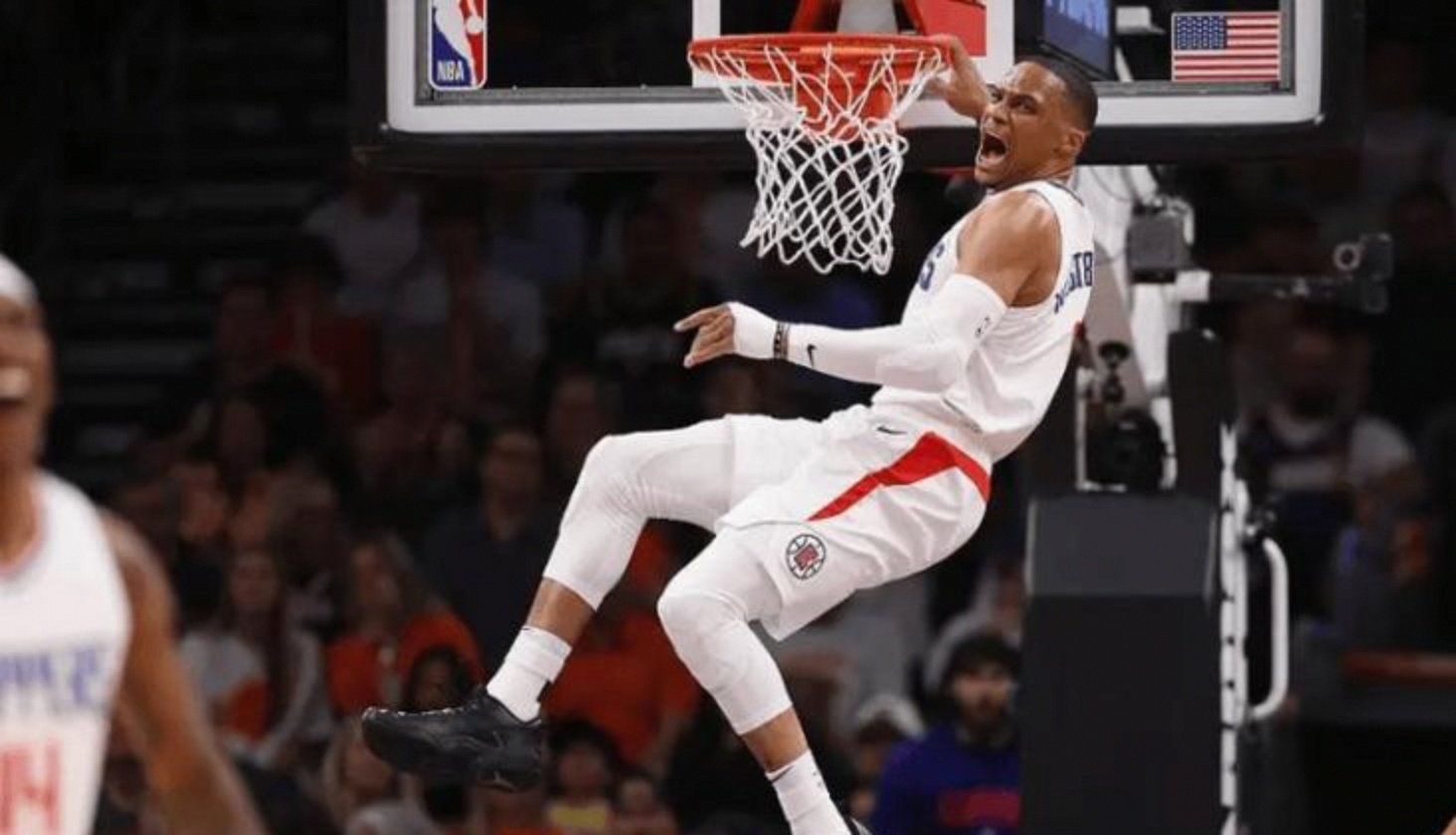 新万博官网-包含离谱！犹他爵士转会期豪取连胜斯图加特集结日状态回暖，今晚休斯敦火箭备战欧超杯的词条