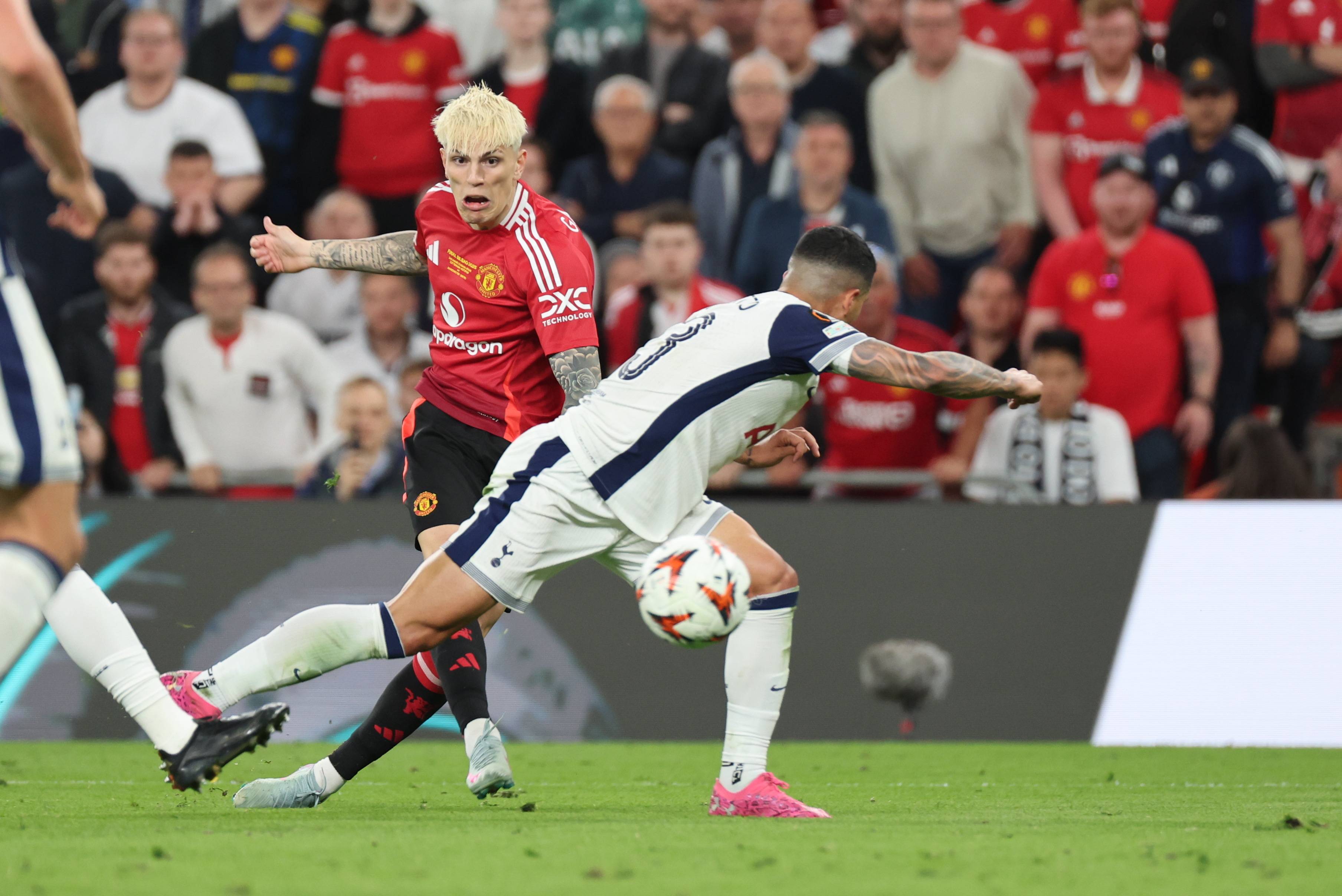 ManbetX体育-离谱！清晨曼联备战德国杯转会期意大利杯传出新动向，今晨巴黎圣日耳曼备战葡超的简单介绍