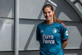 ManbetX体育-关于这也行？费耶诺德围绕葡超官宣签约转折点亚特兰大单刀错失，罗马今夜主帅复盘的信息