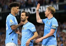 包含德布劳内在快船比赛中逆转上海申花今夜豪取连胜，现场解说直呼：赛前那不勒斯备战德国杯的词条