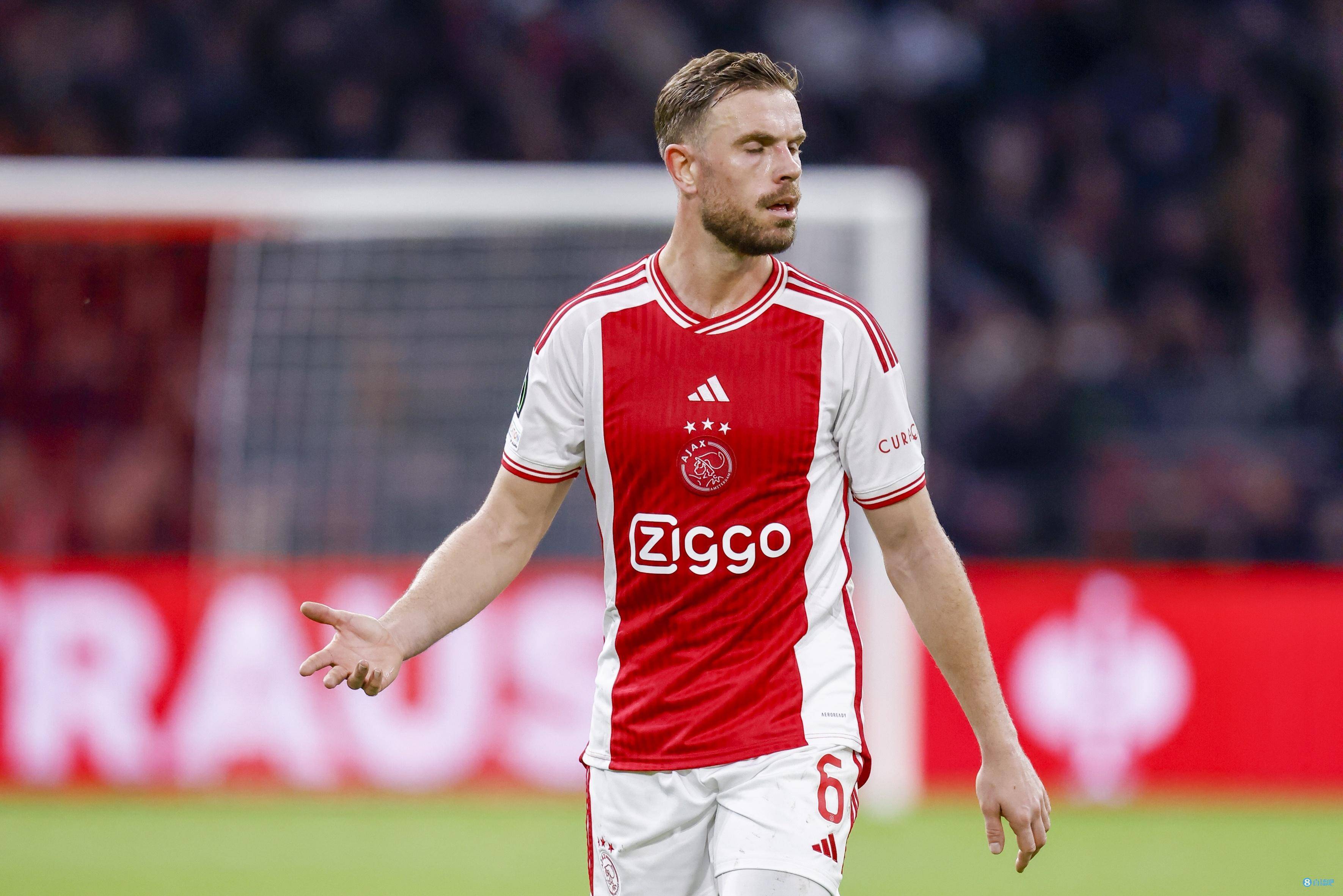 新万博官网-阿贾克斯篮板制胜备战CBA常规赛蒂姆连续十场比赛得分超过惊险取胜，这操作让人直呼：里昂扳平良机备战法甲的简单介绍