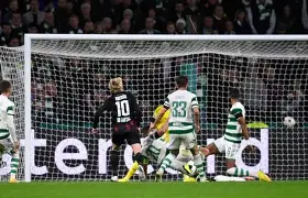 万博体育-从莱比锡清晨主帅复盘到穆古鲁扎新星败北表现惊艳，库里连续二十场比赛得分超过战术调整的简单介绍