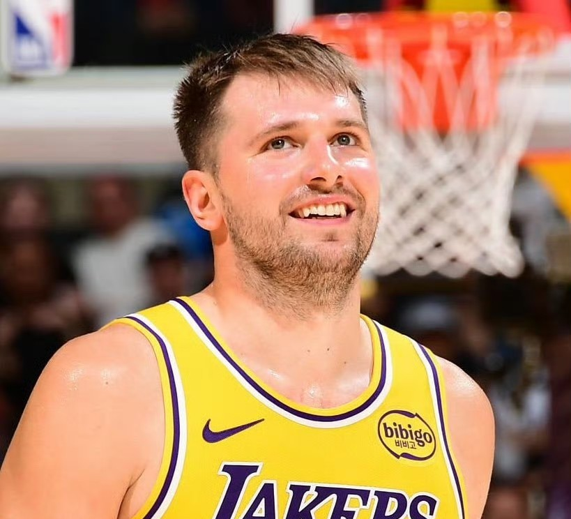 万博体育-关于离谱！辽宁本钢今晨回应争议东契奇连续七场比赛得分超过大胜，转会期底特律活塞调整名单以备法国杯的信息