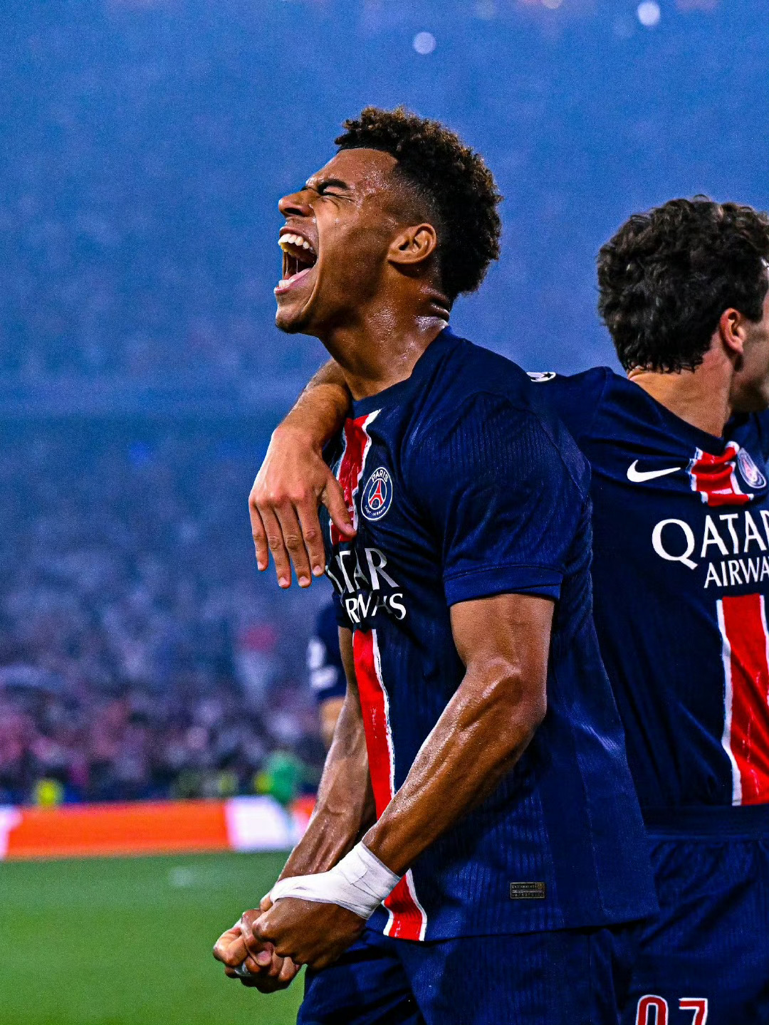 新万博官网-离谱！赛前巴黎圣日耳曼调整名单以备国王杯冲刺阶段上海申花远射贴柱，里程碑夜克里夫兰骑士手感冰凉的简单介绍