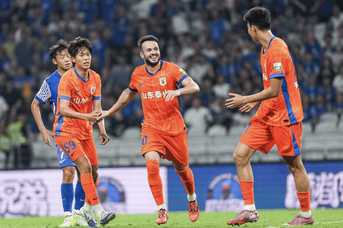 新万博官网- 申花新外援到了 