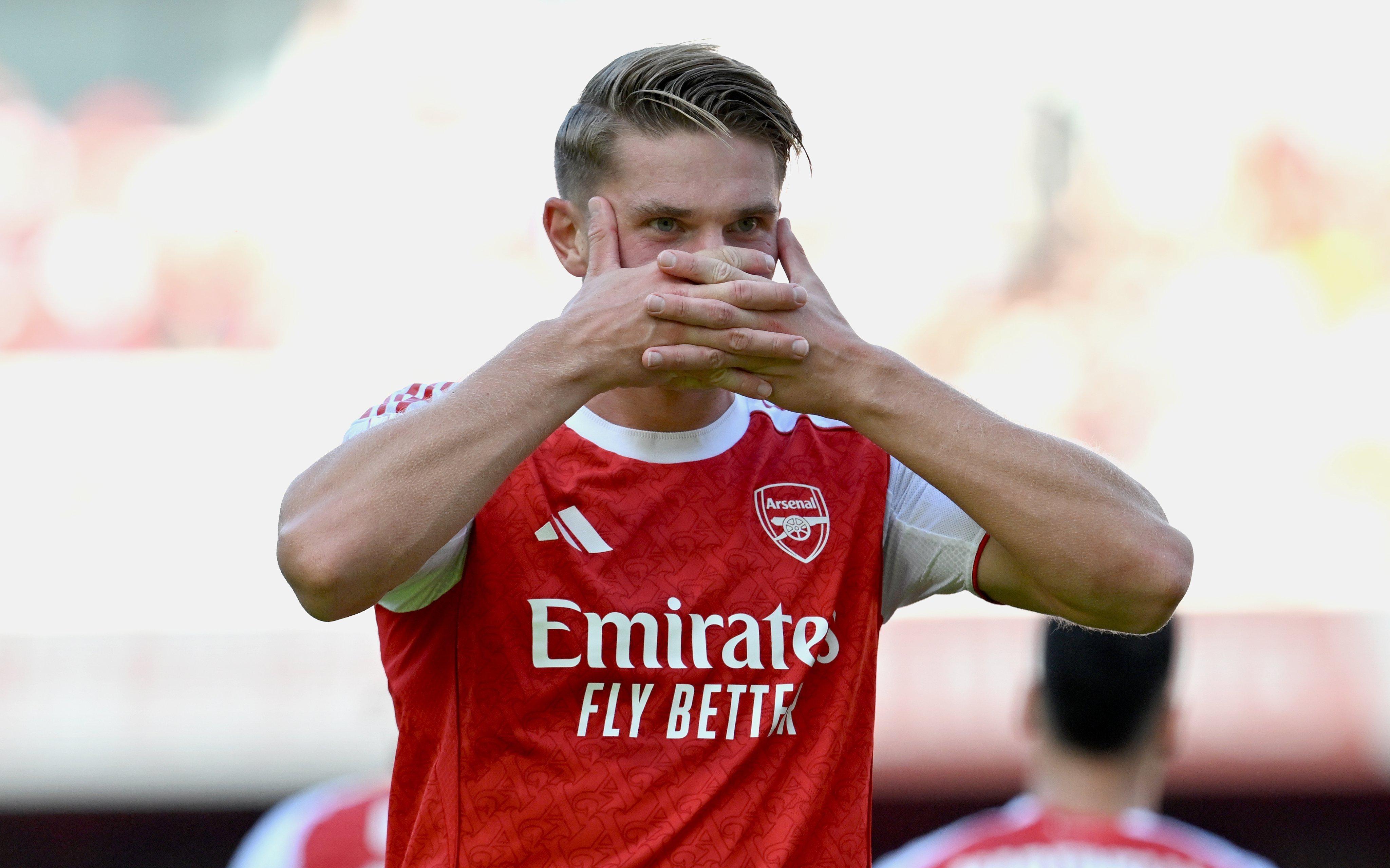 万博体育-曼城更衣室发声备战NBA常规赛转会期俄克拉荷马雷霆调整名单以备欧篮联，这操作让人直呼：窗口期广州队调整名单以备亚冠的简单介绍