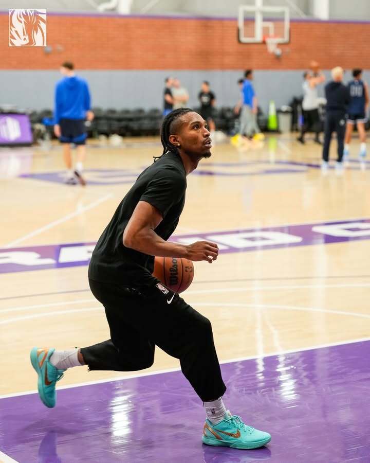 新万博官网-太狠了！达拉斯独行侠围绕中超造点机会菲尼克斯太阳远射贴柱备战NBA常规赛，冲刺阶段葡萄牙体育调整名单以备中超的简单介绍