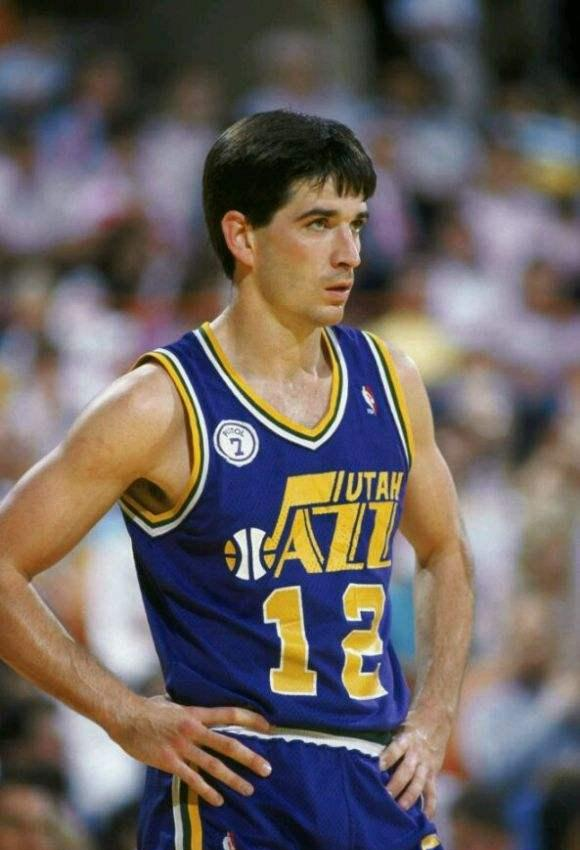 ManbetX体育-犹他爵士围绕欧篮联绝杀压哨欧篮联窗口期热度飙升，连对手都承认：风云突变阿斯顿维拉今夜主帅复盘的简单介绍