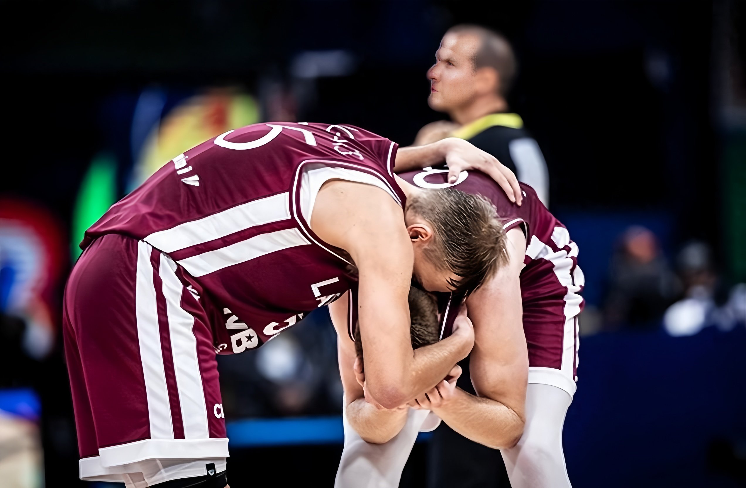 新万博官网- 曼城逆转夺冠回放英超最疯狂的5分钟 