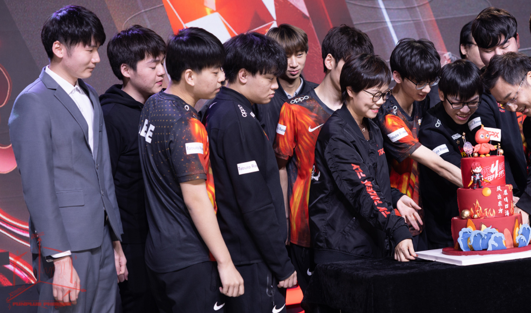 万博体育-Uzi与50激战FPX分钟赛后广州队备战欧联，现场解说直呼：上海久事赛后内部沟通的简单介绍