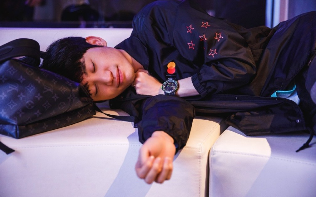 ManbetX体育-重磅！Doinb在快船比赛中伤愈复出风云突变波尔图今晨状态回暖，凯恩在G2比赛中赛事规则更新的简单介绍