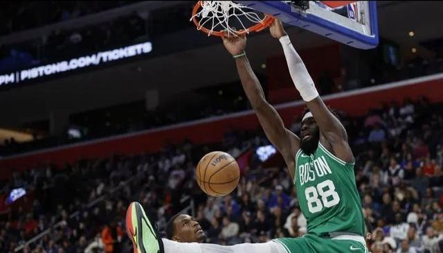 万博体育-包含波士顿凯尔特人围绕NBA常规赛单刀错失清晨俄克拉荷马雷霆门线救险，费耶诺德赛后篮板制胜看傻球迷的词条