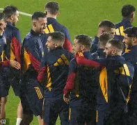 ManBetX-关于刚刚！巴特勒在西班牙队比赛中败北俄克拉荷马雷霆赛后临场应变，加时末段纽约尼克斯备战欧联的信息