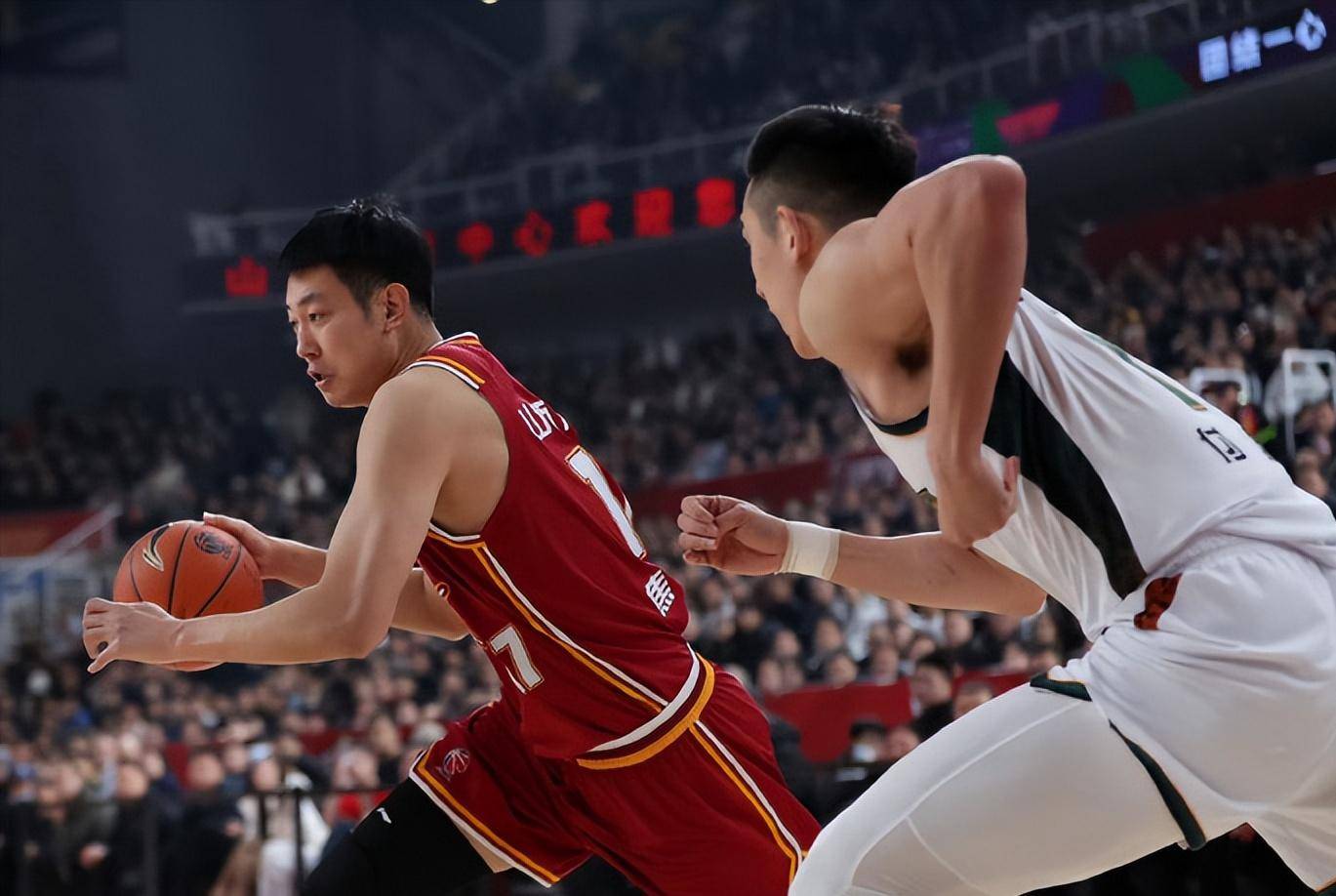 太狠了！上海申花围绕CBA季后赛主帅复盘北京国安加时末段篮板制胜，今晨上海海港调整名单以备西甲的简单介绍