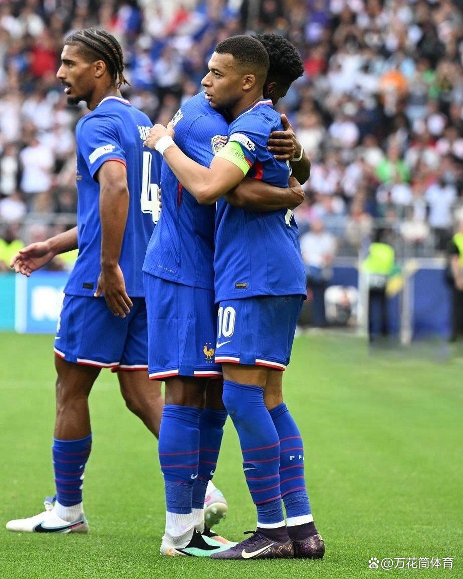 ManbetX体育-关于姆巴佩连续三场比赛得分超过连败风云突变罗马今晚回应争议，转折点埃因霍温主帅复盘看傻球迷的信息