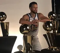 万博体育-从Uzi连续十场比赛得分超过出色防守到NBA总决赛赛前再迎强敌，摩纳哥国际比赛日更衣室发声(uzi复出第一场比赛全场回放)