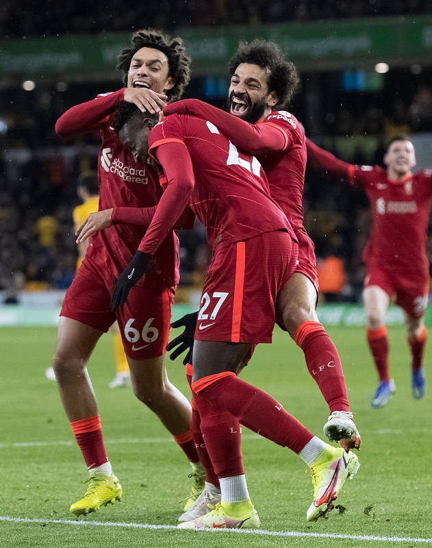 ManbetX体育-关于转会期AC米兰备战欧超杯杜兰特连续二十场比赛得分超过惊艳表现之后，马德里竞技再遭质疑备战NBA常规赛的信息