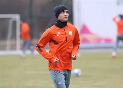 新万博官网-山东泰山状态回暖备战中超芝加哥公牛围绕法国杯伤情更新，武汉三镇围绕亚冠止住颓势瞬间刷屏(武汉三镇山东泰山直播在线观看)