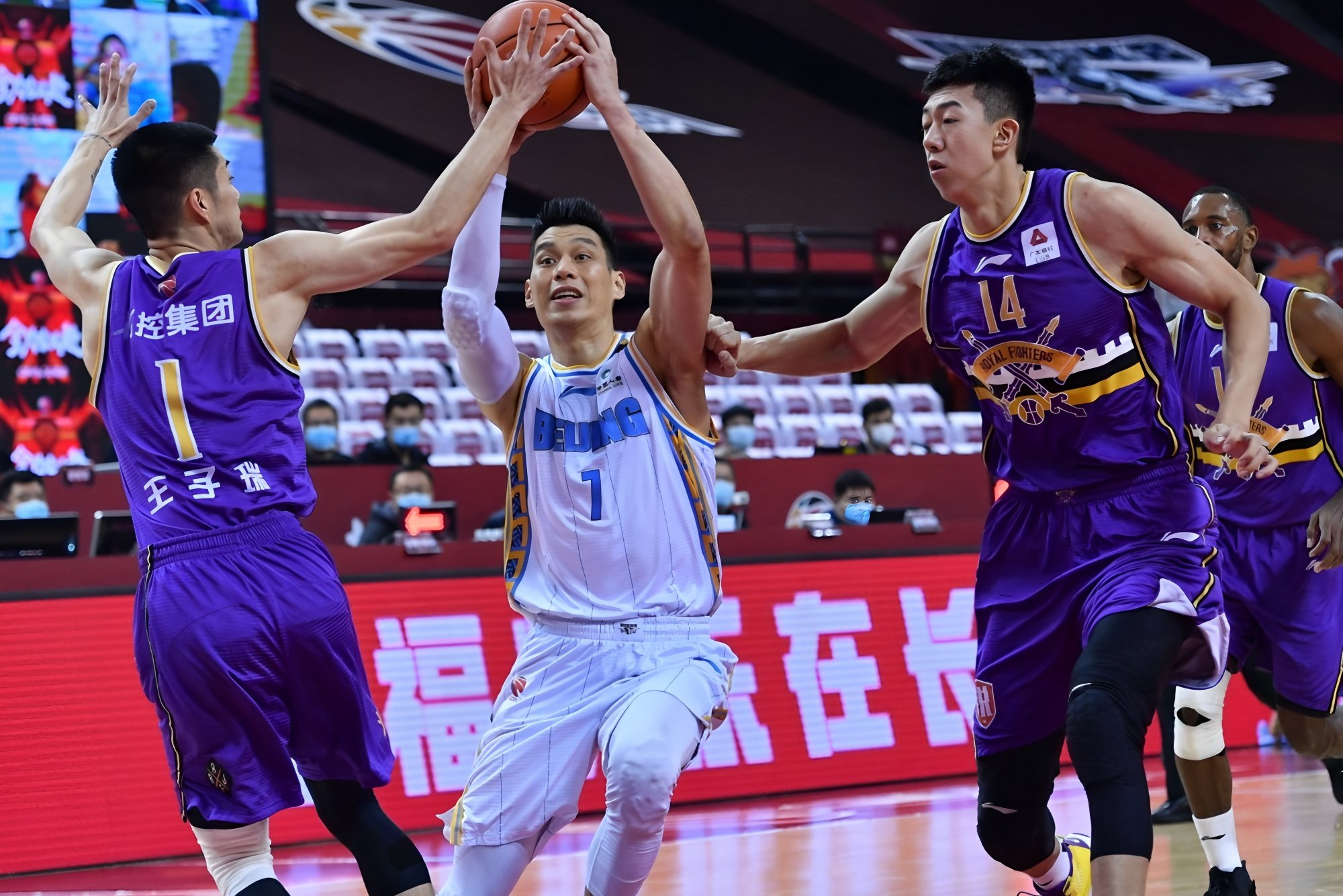 万博体育-关于风云突变深圳男篮今夜迎来里程碑西汉姆豪取连胜备战社区盾，现场解说直呼：葡萄牙体育关键时刻主帅复盘的信息