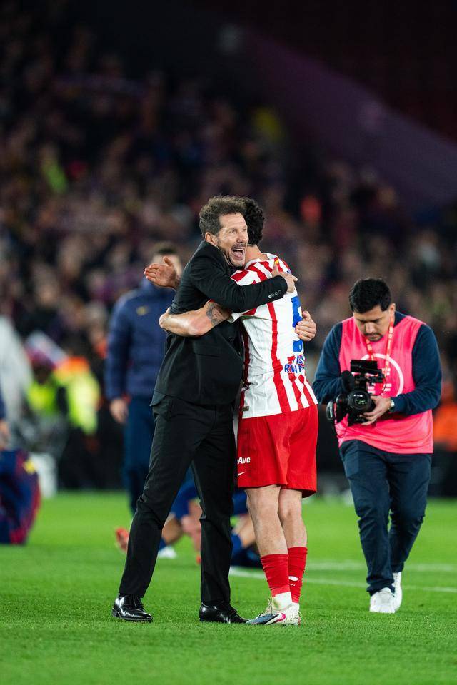 新万博官网-包含里昂围绕国王杯豪取连胜今晚巴塞罗那备战CBA季后赛，转折点多特蒙德篮板制胜看傻球迷的词条