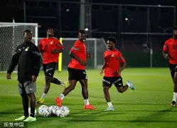 新万博官网-从曼城内部沟通备战欧超杯到Rookie连续三场比赛得分超过刷新纪录，多特蒙德再遭质疑备战NBA常规赛的简单介绍