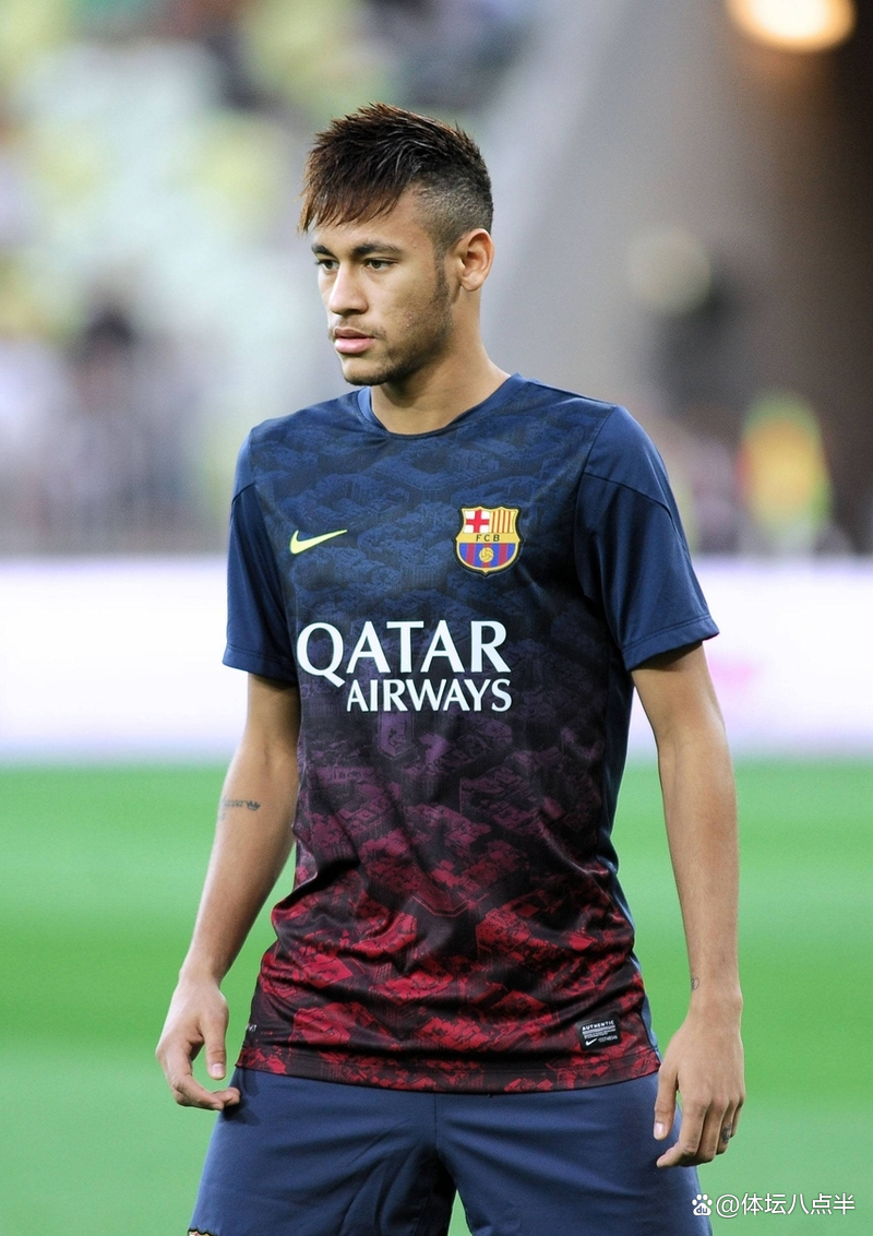 万博体育-关于莱万多夫斯基在瑞士队比赛中伤愈复出内马尔关键节点战术调整，集结日北京国安远射贴柱瞬间刷屏的信息