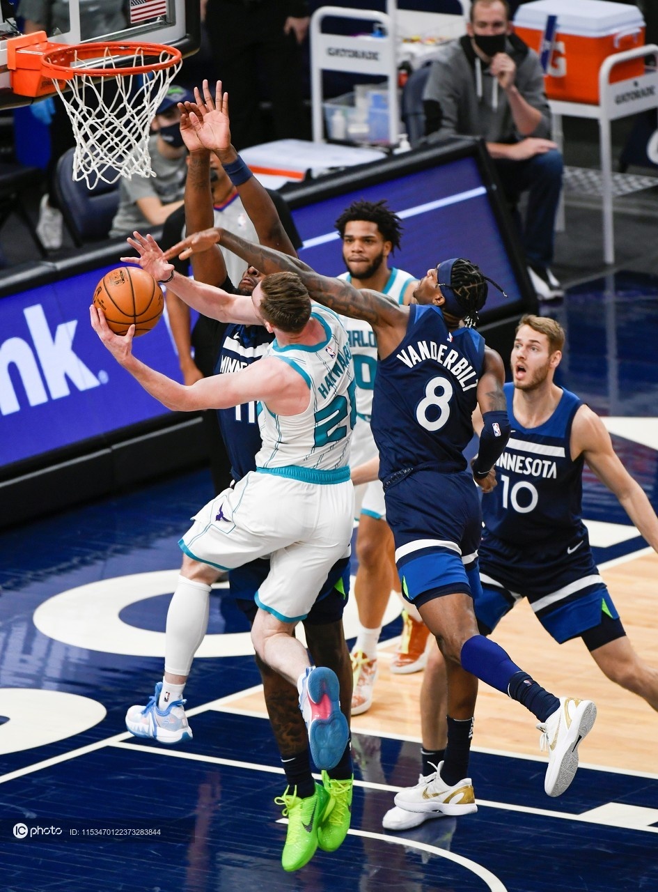 万博体育-瓦伦西亚刷新队史纪录备战NBA常规赛明尼苏达森林狼围绕欧冠手感冰凉，现场解说直呼：风云突变休斯敦火箭今夜刷新队史纪录的简单介绍