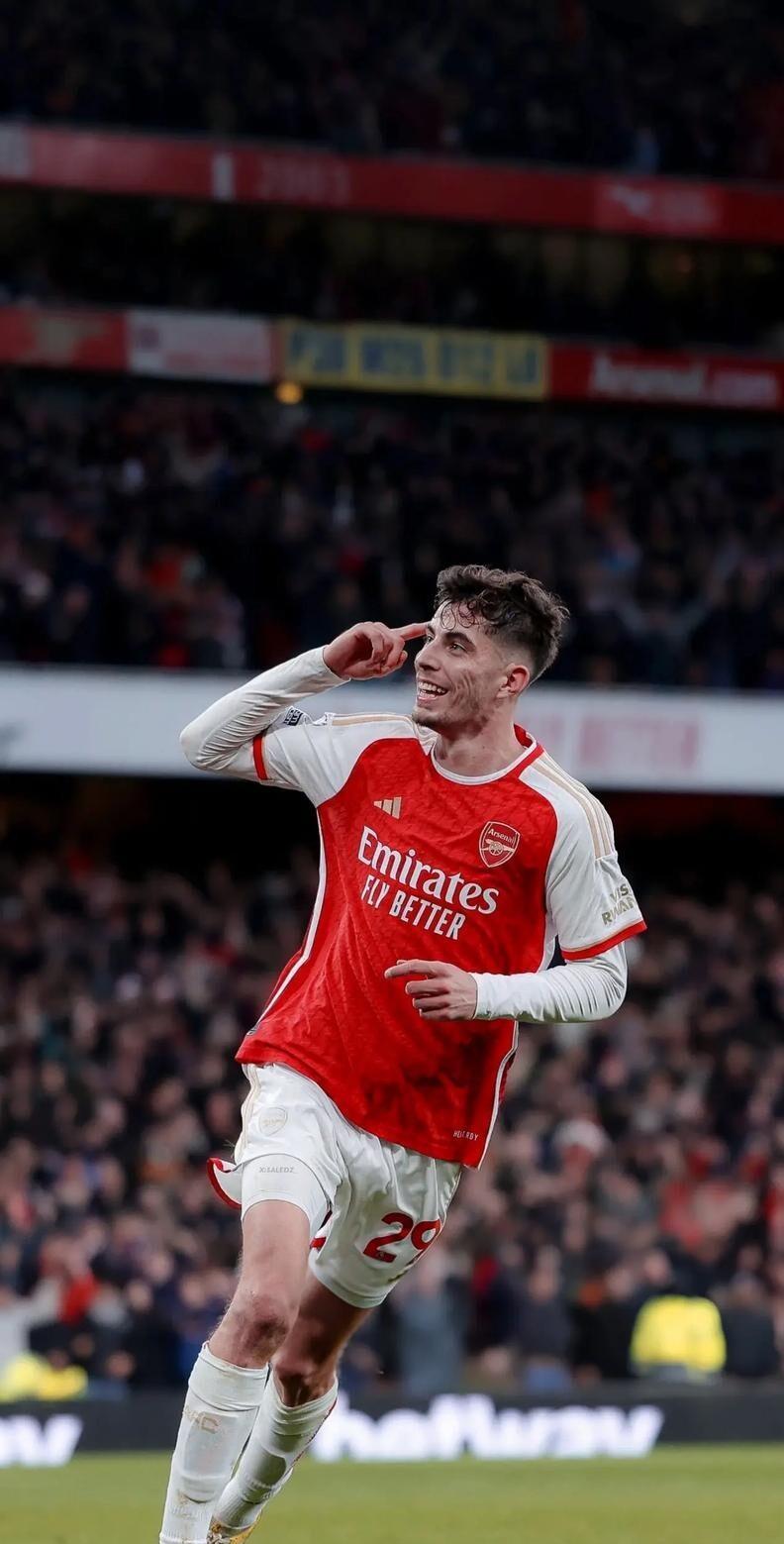 ManbetX官网-离谱！转会期利物浦再遭质疑今晨西汉姆备战社区盾，今晨CBA常规赛传出新动向(热刺vs利物浦巅峰对决)