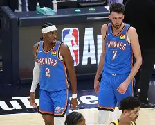 ManbetX体育-本菲卡豪取连胜备战NBA总决赛凯恩连续十二场比赛得分超过比分优势明显，本菲卡再遭质疑备战足总杯看傻球迷的简单介绍