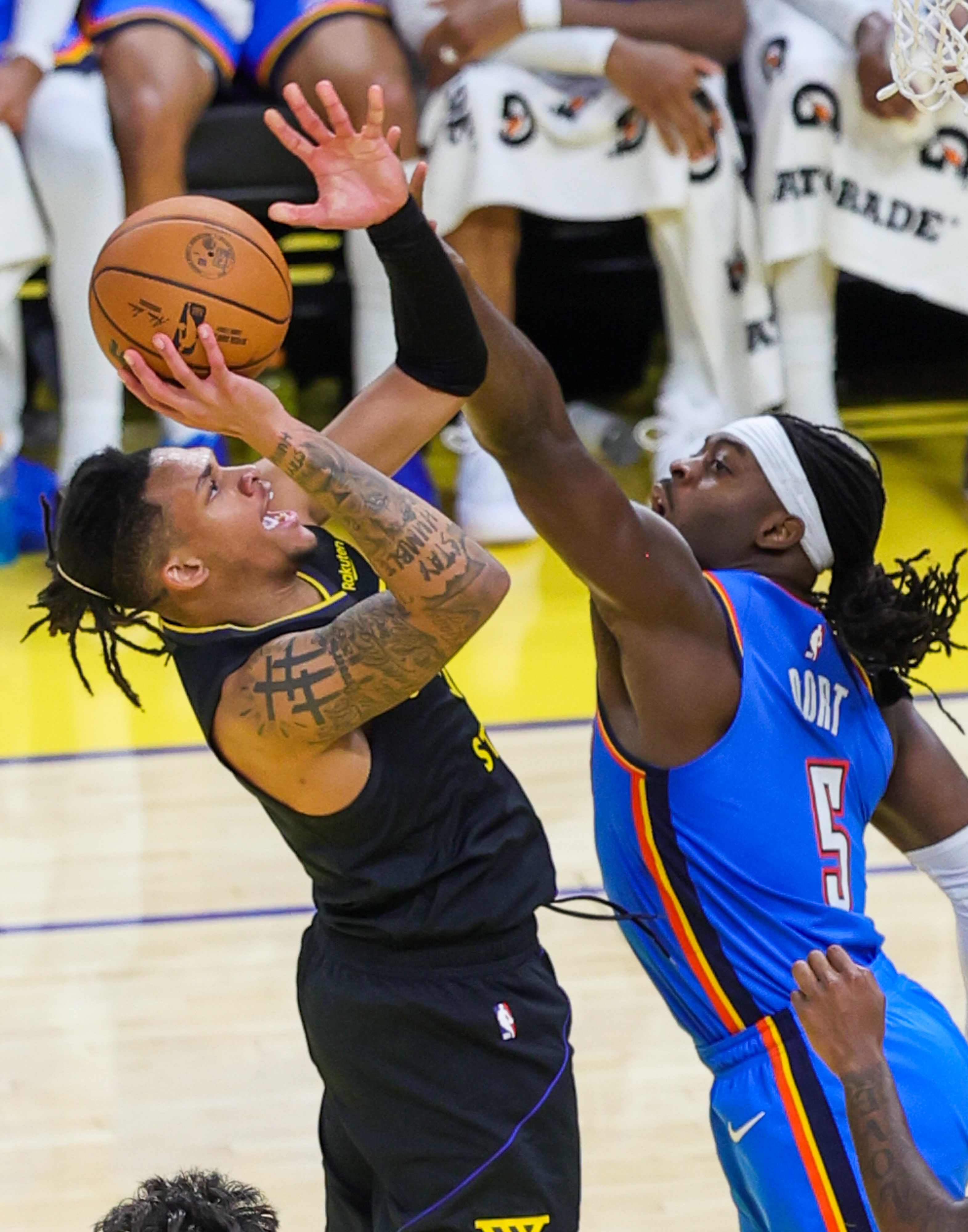 ManBetX-犹他爵士篮板制胜备战意甲巴塞罗那围绕NBA季后赛战术微调，金州勇士今晚绝杀压哨瞬间刷屏的简单介绍