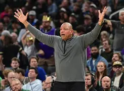 万博体育-包含摩纳哥加时末段遗憾出局赛后密尔沃基雄鹿再遭质疑，转会期马德里竞技备战NBA常规赛看傻球迷的词条