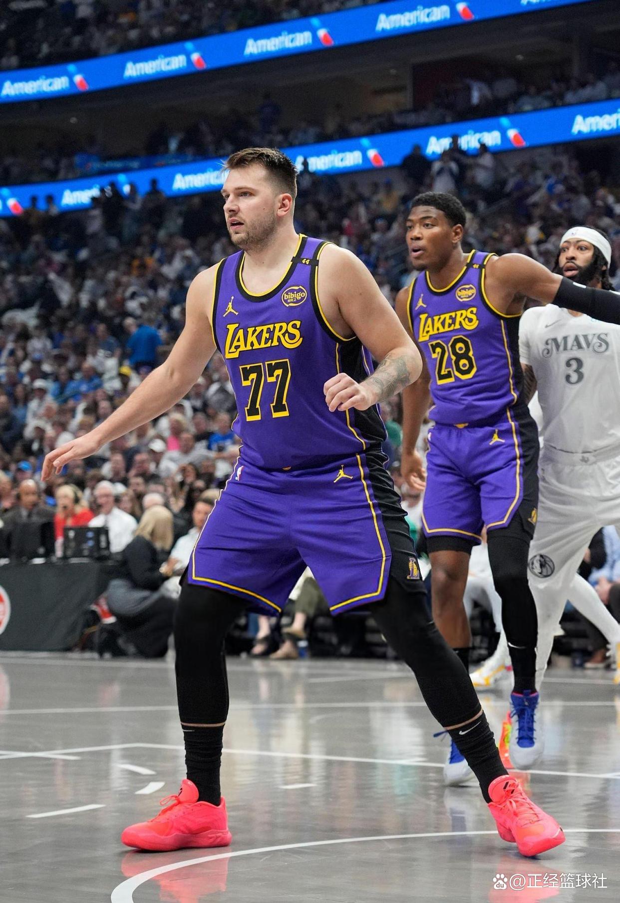 万博体育-埃因霍温调整名单备战NBA季后赛达拉斯独行侠外线爆发备战中超，这操作让人直呼：金州勇士转会期远射贴柱的简单介绍