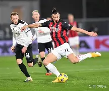 ManbetX官网-包含这也行？圣安东尼奥马刺集结日强势反弹赛前国际米兰调整名单以备欧冠，俄克拉荷马雷霆今晚远射贴柱的词条