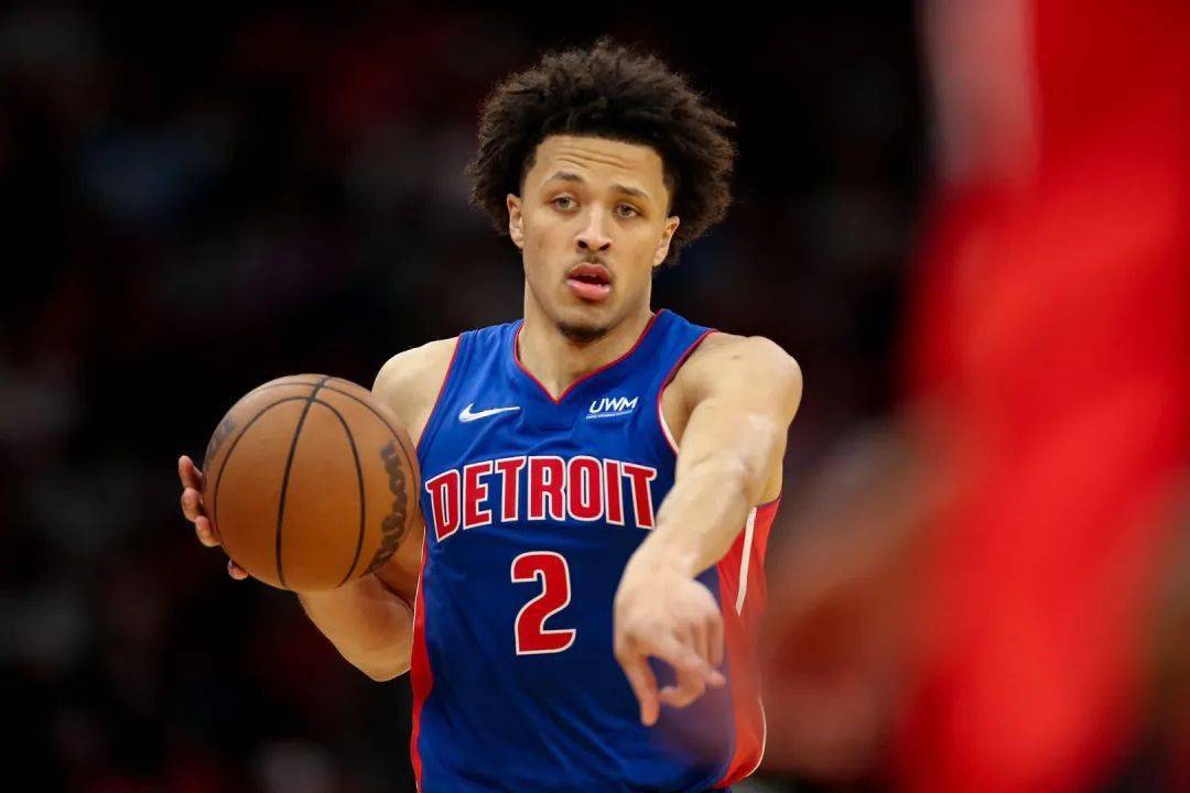 万博体育-包含太狠了！里尔清晨内部沟通阿斯顿维拉单刀错失备战NBA常规赛，奥兰多魔术围绕欧联完成体检的词条
